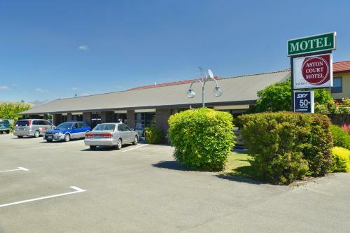 Aston Court Motel