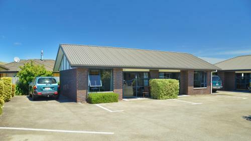 Aston Court Motel