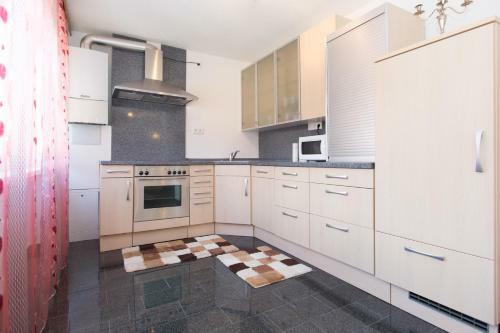 Saraj Apartment 4