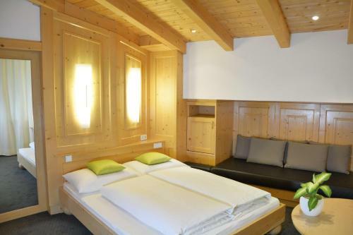 Apartamentos Appartements Aurikel Corso