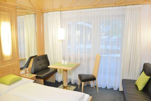 Apartamentos Appartements Aurikel Corso