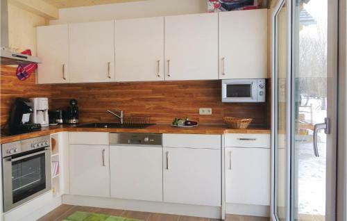 Three-bedroom Holiday Home In St.georgen A.kreischb.