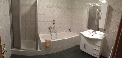 Apartamento Ferienwohnungen Wies