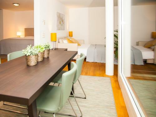 Penthouse Apartments Lakeside