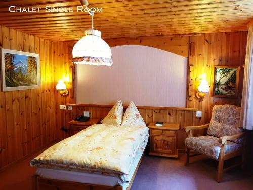 Hostal Alpine Budget Rooms By T�scherhof