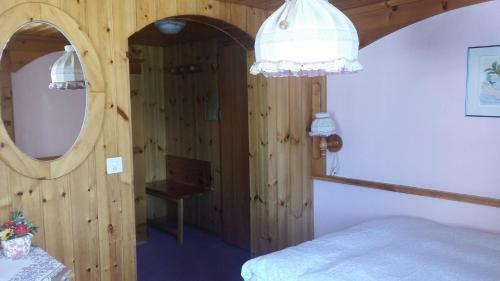 Hostal Alpine Budget Rooms By T�scherhof