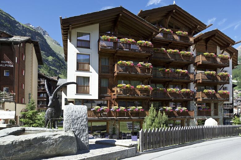 Matterhorn Lodge Hotel & Appartements