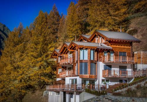 Apartamentos Chalet Luna