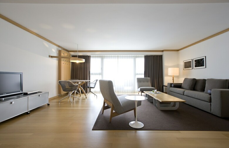 Hotel The Omnia