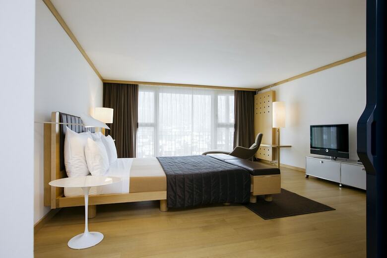 Hotel The Omnia