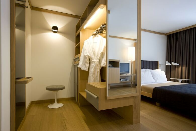 Hotel The Omnia