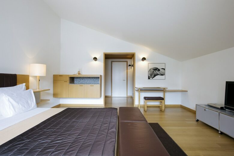Hotel The Omnia