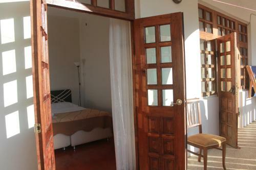 Hostal Lisa's Villa In Chakvi