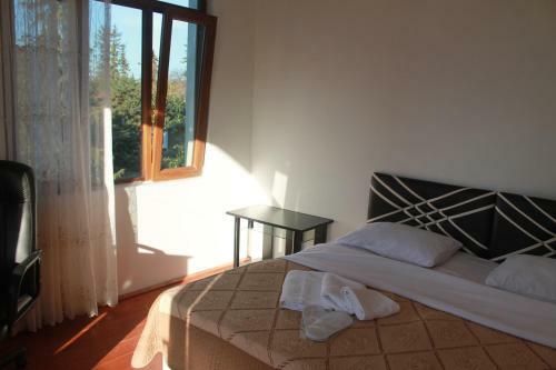 Hostal Lisa's Villa In Chakvi