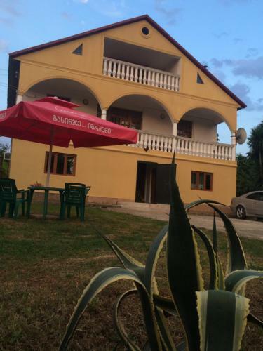 Hostal Lisa's Villa In Chakvi