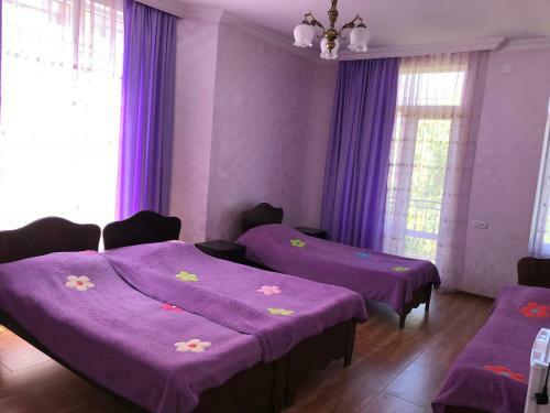 Hostal Guest House Zura