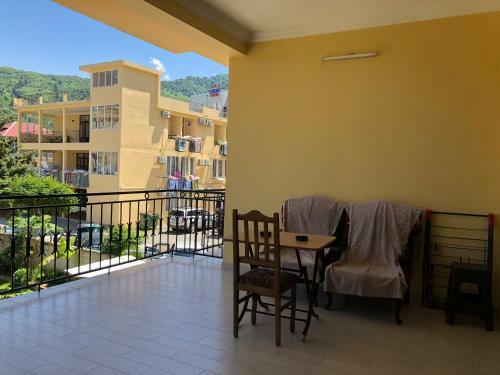 Hostal Guest House Zura