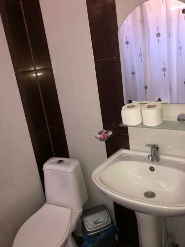 Hostal Guest House Zura