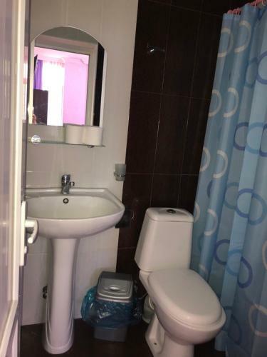 Hostal Guest House Zura