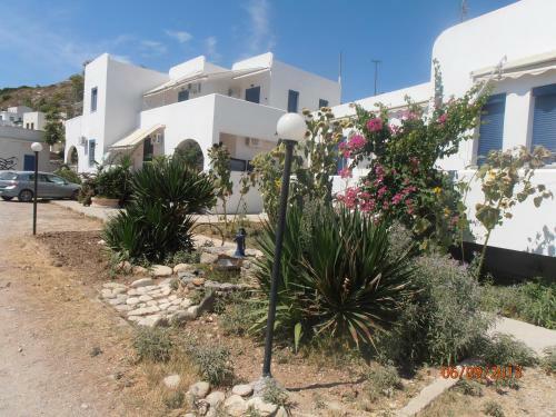 Aparthotel Iro Apartments