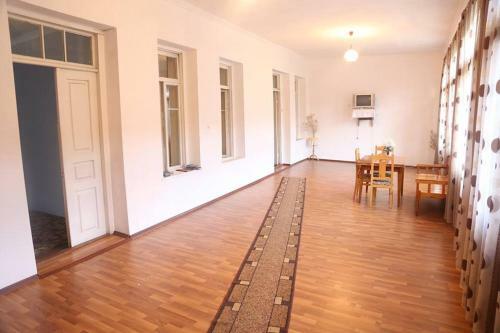 Hostal N&n Guest House