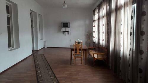 Hostal N&n Guest House