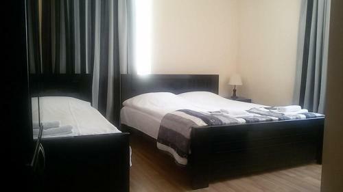 Hostal Lomari's Guest House