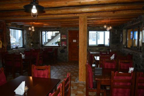 Hostal Manoni's Guesthouse