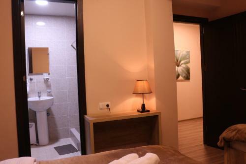 Hostal Guest House La Maison