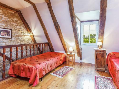 Cozy Holiday Home In Besse With Swimming Pool