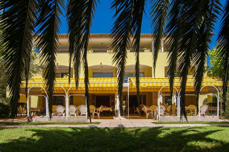 Golf Park Hotel
