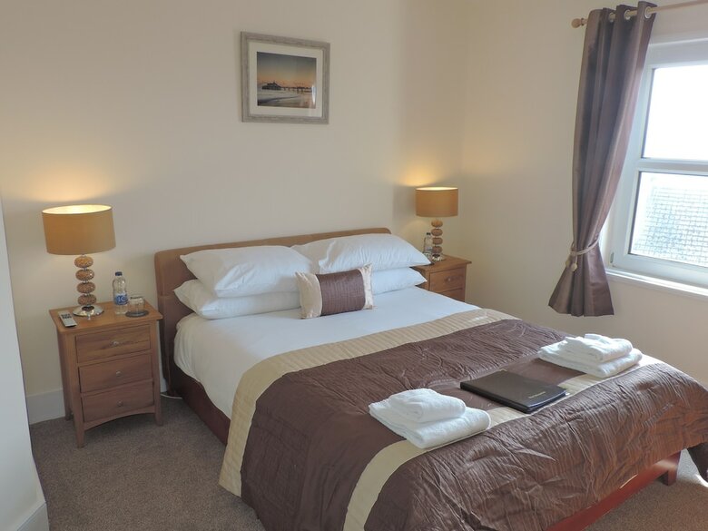 Hostal Beach Front Guest House