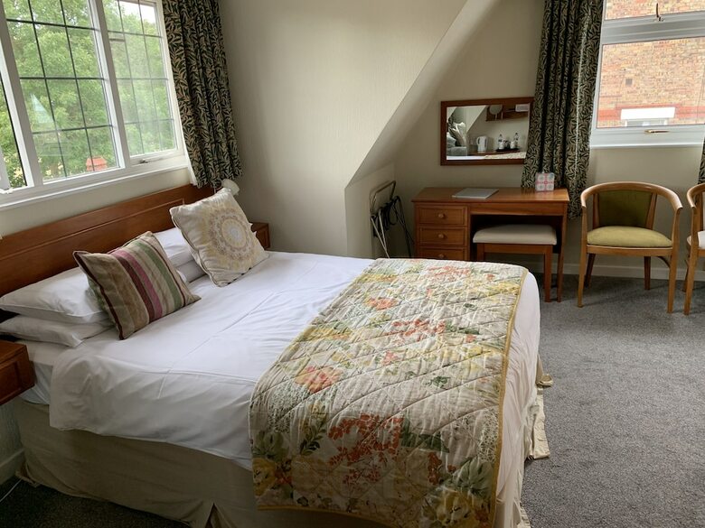 Hotel Knights Court