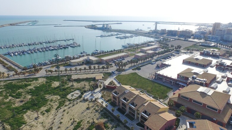 Hotel Marina Di Cala Del Sole