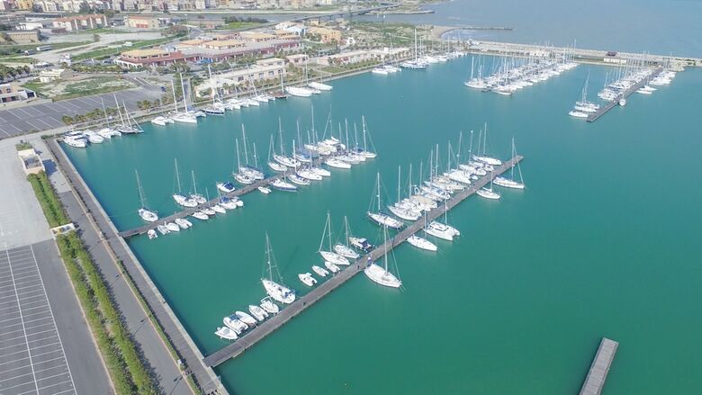 Hotel Marina Di Cala Del Sole