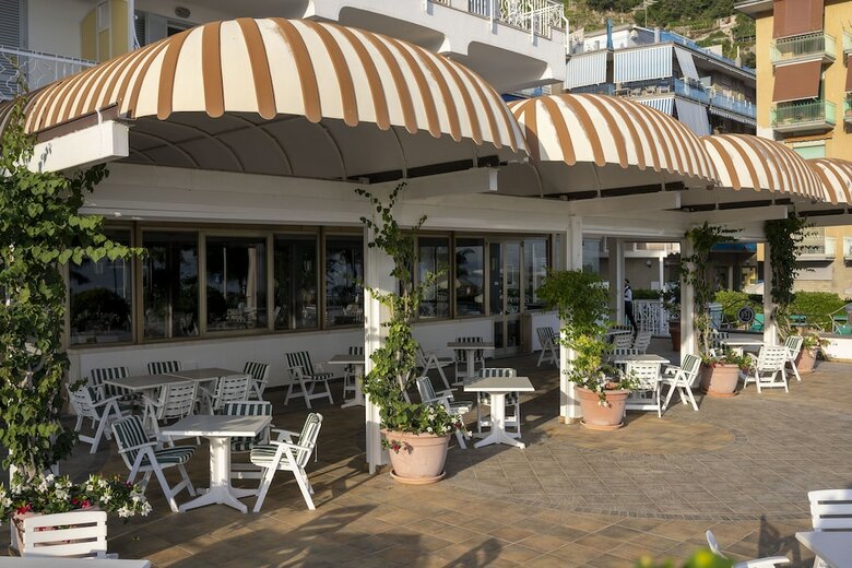 Hotel Pietra Di Luna