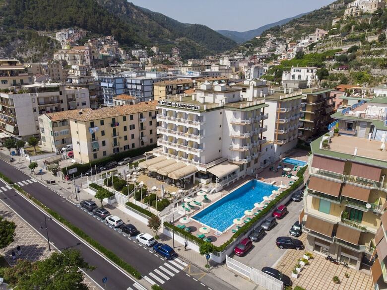 Hotel Pietra Di Luna