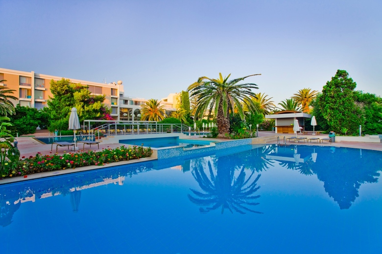 Hotel Caravia Beach