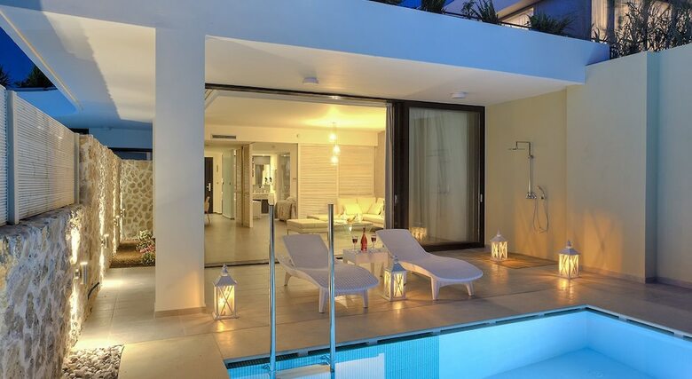 Hotel Caravia Beach