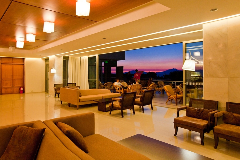 Hotel Caravia Beach