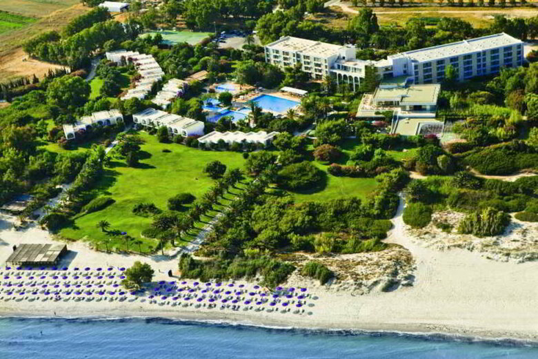 Hotel Caravia Beach