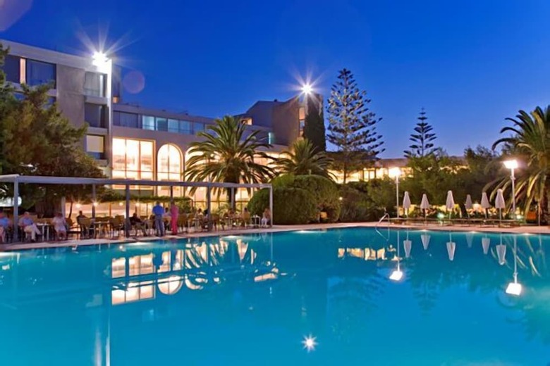 Hotel Caravia Beach