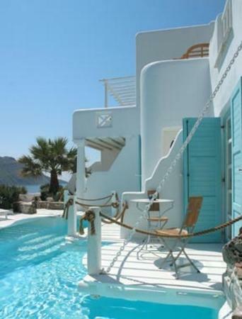 Kivotos Clubhotel
