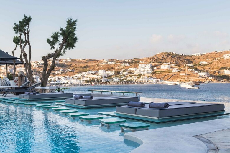 Kivotos Clubhotel