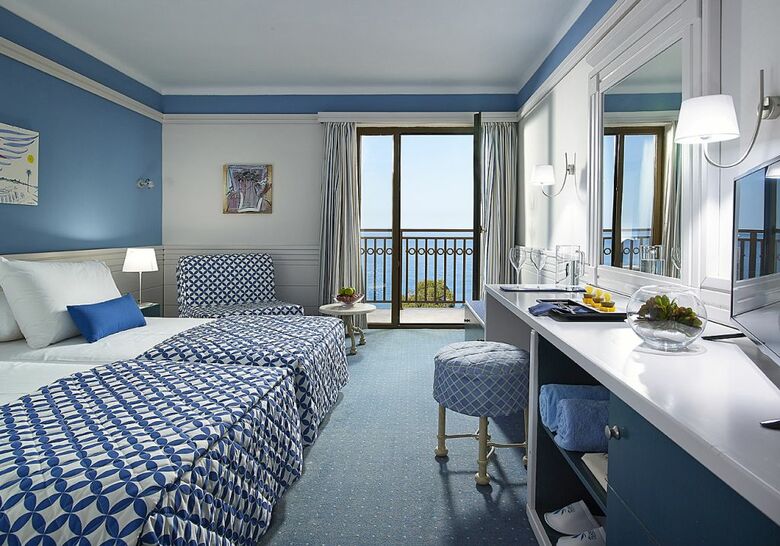 Hotel Aldemar Paradise Village