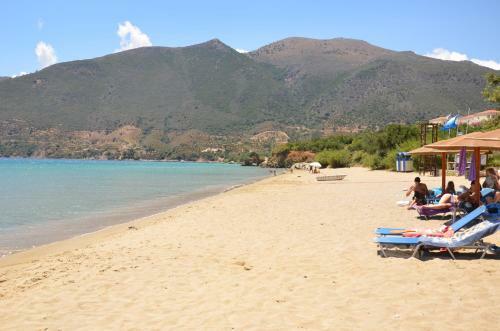 Aparthotel Skoutari Beach Hotel