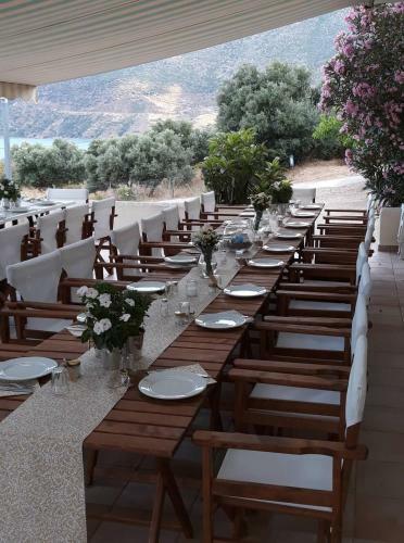 Aparthotel Skoutari Beach Hotel