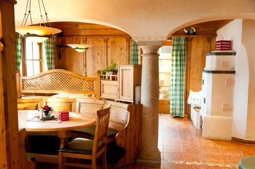 Hotel B�rglh�h