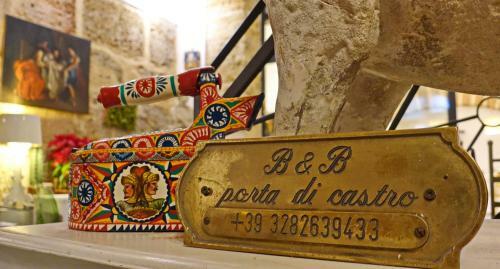 Bed & Breakfast Porta Di Castro