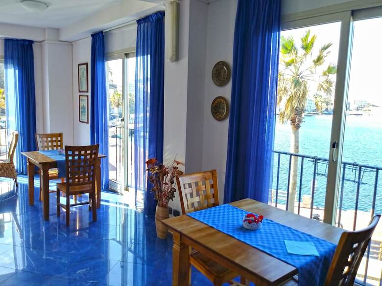Blue Moon Hotel